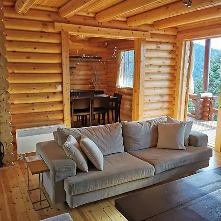 Aroania Chalet Kalavryta